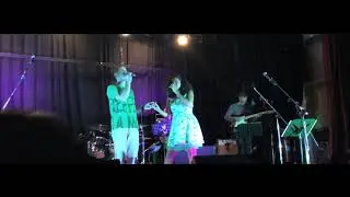 Karen & Son'J 'Live' in Sydney - Un Z'enfant.