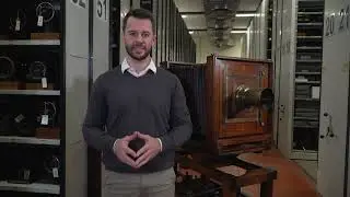 Peces clau: Càmera de cabinet George Hare de l’estudi Napoleon (c. 1870)