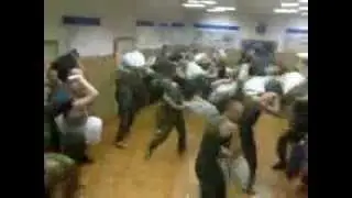 Армейские приколы! Бои подушками!