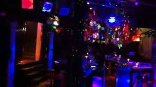 Grampi's Pub (11-06-2011)