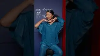 Caila León sneaks into the VOGUE photo booth