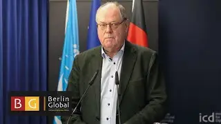 Peer Steinbrück (Senior German Politician)