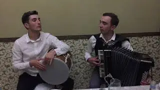 Абхазский перепляс. Ислам Унажоков и Эдуард Жигунов))
