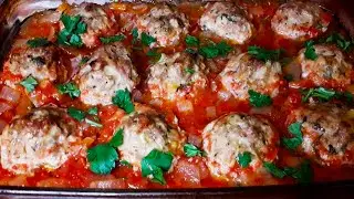 Meatballs with tomato sauce in the oven - Easy and lazy recipe
