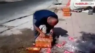 İsrail'i Boykot İçin Kolaları Yola Döktü
