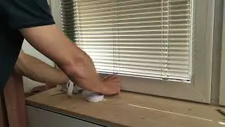 Step-by-step instructions for installing window insulation for mobile air conditioners.