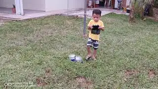 Shahmie flies a 3.5ch SYMA heli