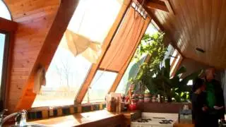 042215 Earthships
