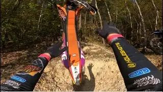 ENDURO | LATAJĄCY KTM