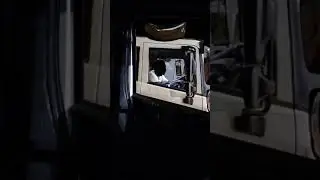 BAHAGIA KITA YANG CIPTAKAN  BUKAN ORANG LAIN ✊
