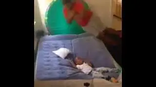 Wooooow!!! S'il vous plait , NE FAITE JAMAIS ça CHEZ VOUS!!!