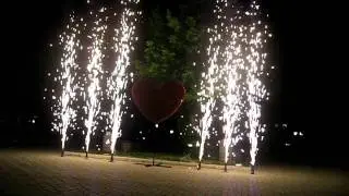 Салют в Донецке - огненое сердце, высотный фейерверк
