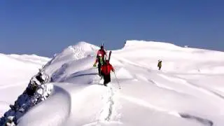 Горные лыжи скоростной спуск! Впечатляюще