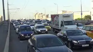 Краснохолмский мост, жара, июнь. Москва 06 июня 2019