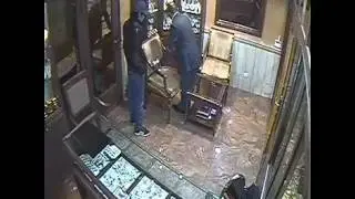 عملية سطو على مجوهراتي في وضح النهار