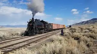 Locomotive 40 passing Locomotive 93 on a siding