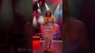 Melike Şahin - Diva Yorgun (@ Harbiye 07.08.23) #melikeşahin #konser #music #divayorgun #shorts