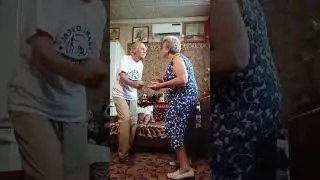 На сердце рана у меня.