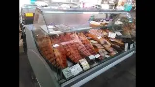 Рыбный рынок в Астрахани. Набережная на Волге в Астрахани.