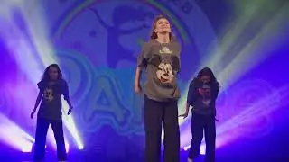 Педагоги и  малышки отчетный концерт