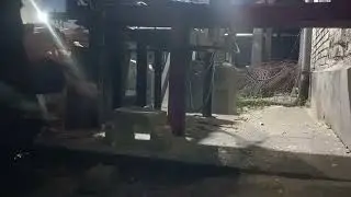 Разбивание силикатного кирпича протезом.