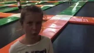 Как правильно прыгать на батуте?