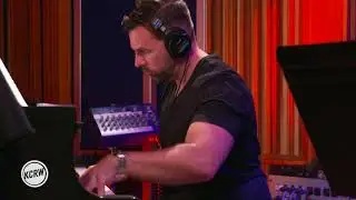 Ramin Djawadi performing 