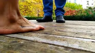 giantess actress & foot model - cinefeet - the german feet channel
