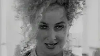 BETTY sings Chain Reaction 1992