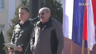 15 февраля в г.Гулькевичи  почтили память воинов-интернационалистов возложением цветов к памятнику