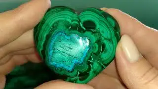 ЛАРЦЫ ИЗ МАЛАХИТА УРАЛЬСКОГО МАСТЕРА, КУЛОНЫ, ПОДВЕСЫ,  СЕРДЦА ИЗ ХРИЗОКОЛЛЫ, КОЛЛЕКЦИОННЫЕ КАМНИ,