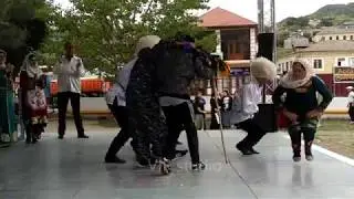 Весёлые танцы в горном селе Дагестана !!