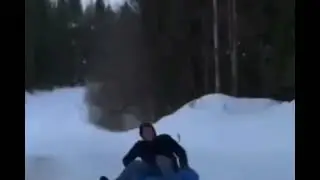 не катайся на ватрушке на дороге (на ватрушке под машину)