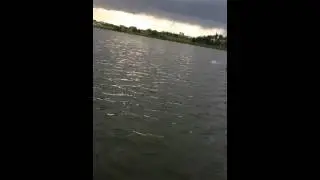 Мужики в лодке