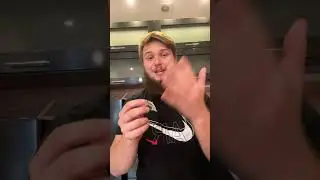 КАК ИМИТИРОВАТЬ ЗВУК СПОРТКАРА ПАКЕТИКОМ!?