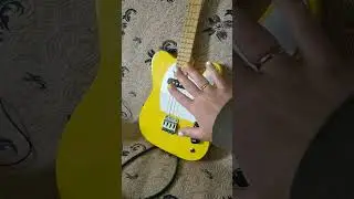 как поставить руку на укулеле