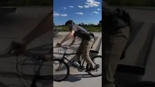 RETRO MTB In Skatepark