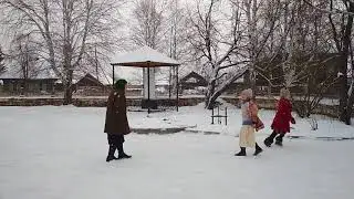 Звон колоколов - Храма во имя святых Петра и Павла.