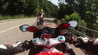 Siamo stati fermati dai carabinieri e siamo scappati!