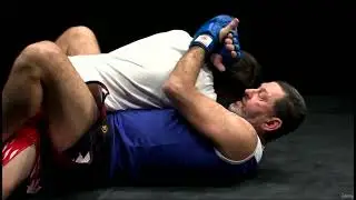 Dodges on the ground with armneck control Snake choke