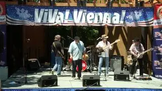 Wisdom of Wolves performs 