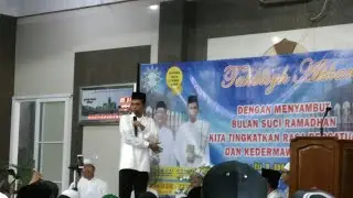 jangan manjakan anak - Ustadz Abdul Somad Lc. MA