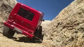 Traxxas Trx 4 - Mercedes AMG G Wagon crazy Rock crawling!