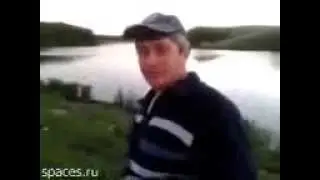 СТИХ ПРО КИТАЙСКИЕ ЗАЖИГАЛКИ МУЖИКИ НА ПОЛЯ ВАЛЯЮТСЯ ОТ СМЕХА