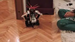 Lego Mindstorms Gripp3r programs 02 and 04