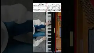 The hand movement that helps you do the impossible! 👌 | Claire Huangci #chopin #piano #shorts