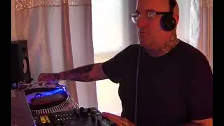 DJ Technotrance 1st ever livestream.....enjoy 😁