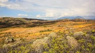 Bicycle Touring Pro: Exploring the Streets of Villa de Leyva, Colombia - EP. 