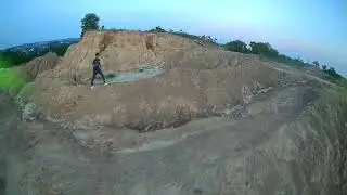 Terbang di Galian C Bontang. Anggota Crash 2 kali, sampai hilang Spion Motor