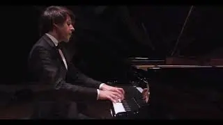 Vitaly Pisarenko plays Schumann Des Abends (In the evening)
